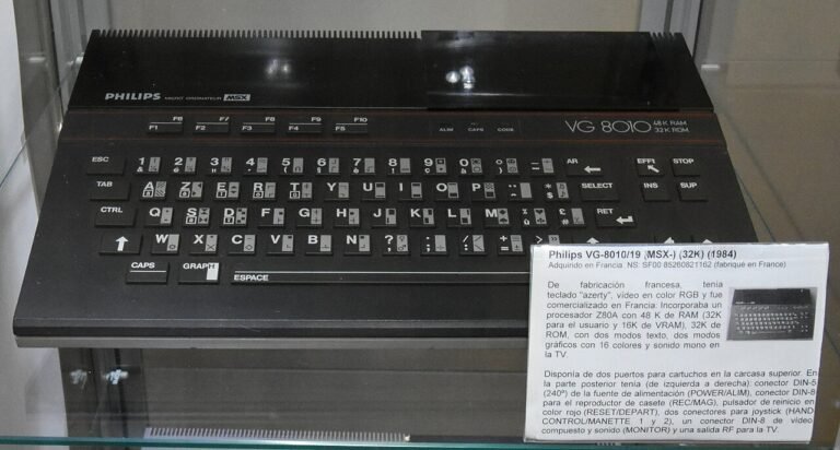 Philips VG 8010 MSX computer (RetroMadrid 2017)