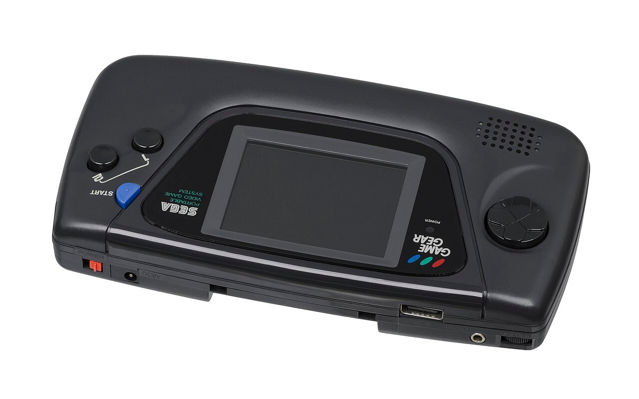 Sega Game Gear Handheld 02