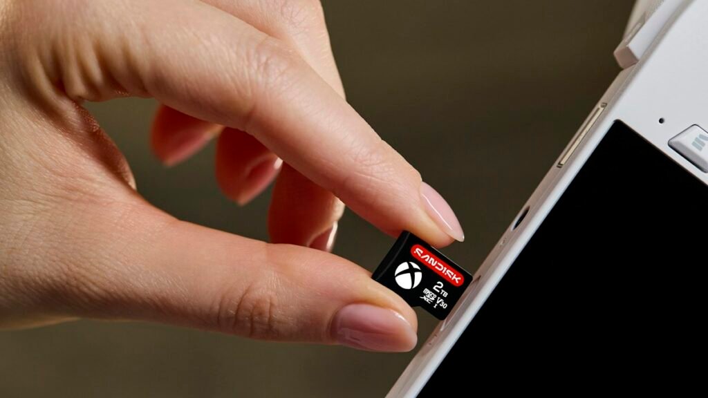 R36S: cómo cambiar la tarjeta, instalar el firmware y añadir juegos
